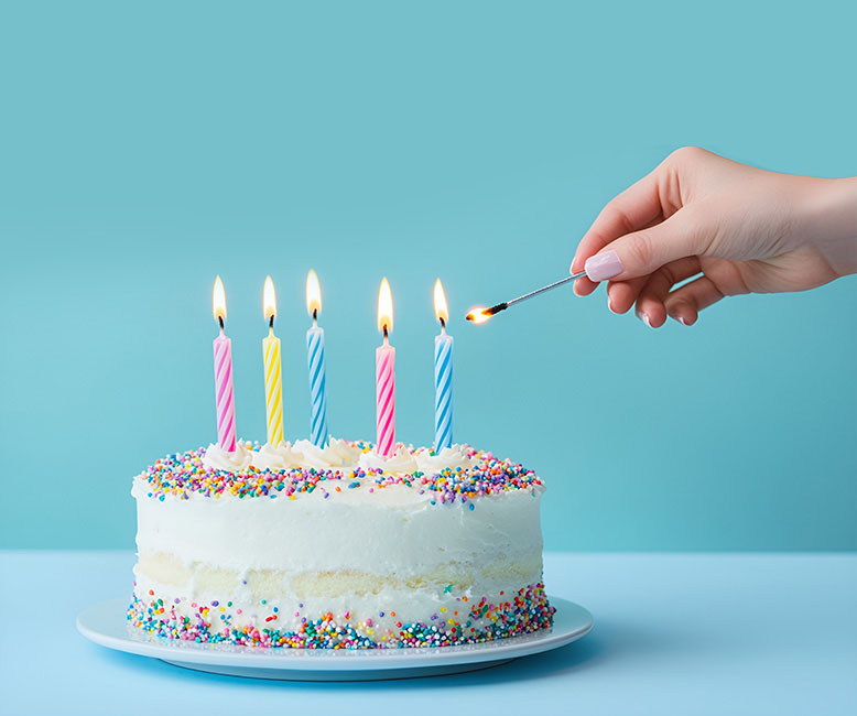 生日蜡烛:点亮时光的温柔载体